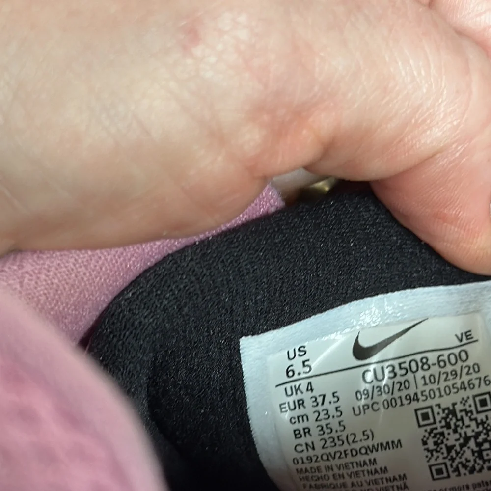 Nike Renew sneakers. Good condition Would be fantastic camp shoes! - Picture 8 of 11